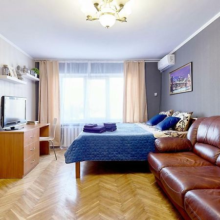 L3-82 Main Street- Modern New Three 3 Separate 3Bedrooms 100 M2 - Central Location, Metro Palace Of Sports - Gulliver Mall, Arena City Kiev Eksteriør billede