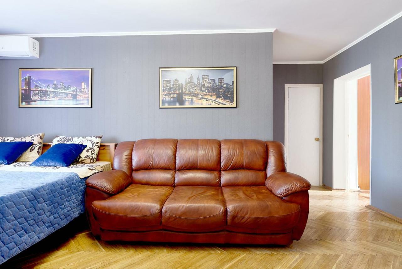 L3-82 Main Street- Modern New Three 3 Separate 3Bedrooms 100 M2 - Central Location, Metro Palace Of Sports - Gulliver Mall, Arena City Kiev Eksteriør billede