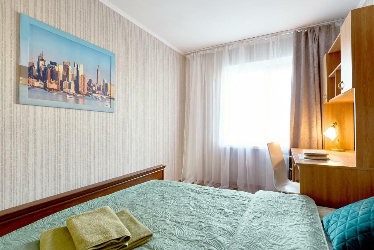 L3-82 Main Street- Modern New Three 3 Separate 3Bedrooms 100 M2 - Central Location, Metro Palace Of Sports - Gulliver Mall, Arena City Kiev Eksteriør billede