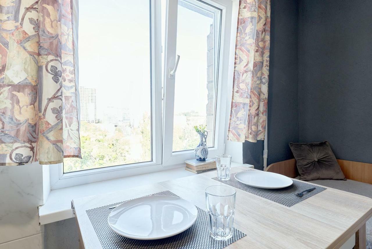 L3-82 Main Street- Modern New Three 3 Separate 3Bedrooms 100 M2 - Central Location, Metro Palace Of Sports - Gulliver Mall, Arena City Kiev Eksteriør billede