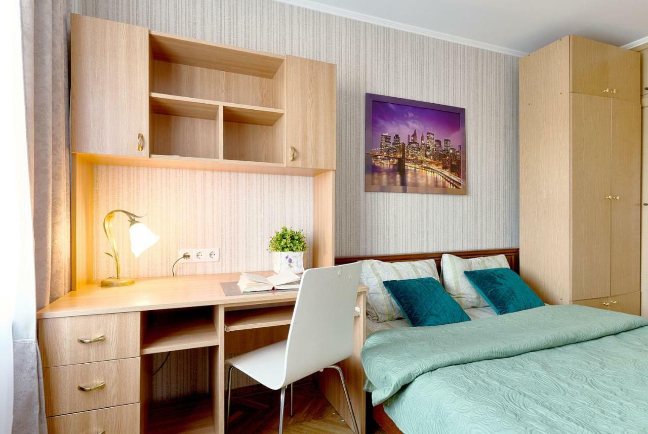 L3-82 Main Street- Modern New Three 3 Separate 3Bedrooms 100 M2 - Central Location, Metro Palace Of Sports - Gulliver Mall, Arena City Kiev Eksteriør billede