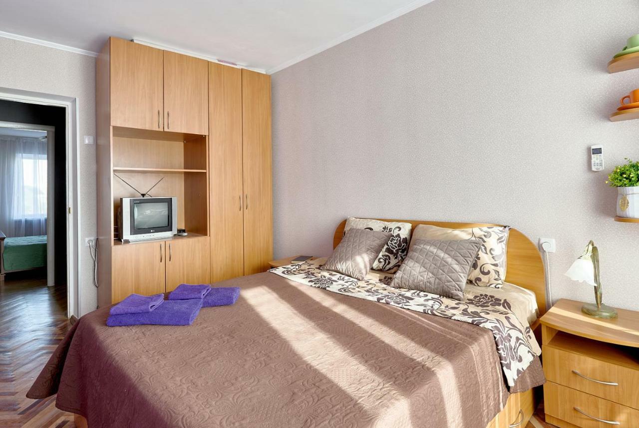 L3-82 Main Street- Modern New Three 3 Separate 3Bedrooms 100 M2 - Central Location, Metro Palace Of Sports - Gulliver Mall, Arena City Kiev Eksteriør billede