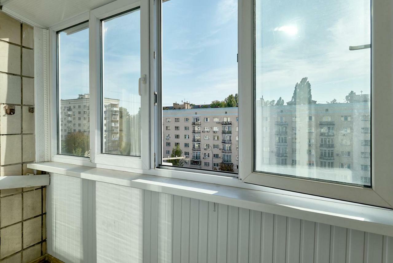 L3-82 Main Street- Modern New Three 3 Separate 3Bedrooms 100 M2 - Central Location, Metro Palace Of Sports - Gulliver Mall, Arena City Kiev Eksteriør billede
